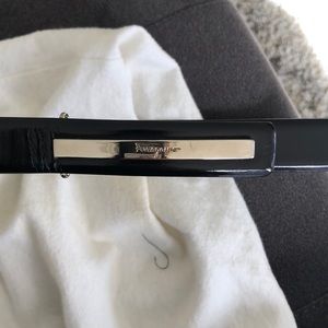 Black ferragamo leather belt! Womens size S